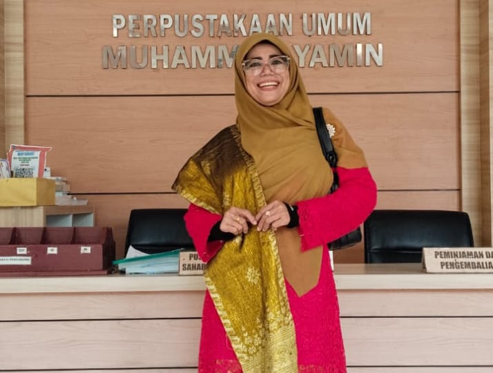 Sarlina Putri SE. M.Par
